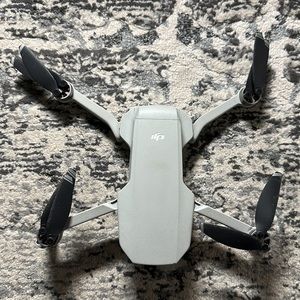 D̶J̶I̶ M̶a̶v̶i̶c̶ M̶i̶n̶i̶ D̶r̶o̶n̶e̶ SOLD!!